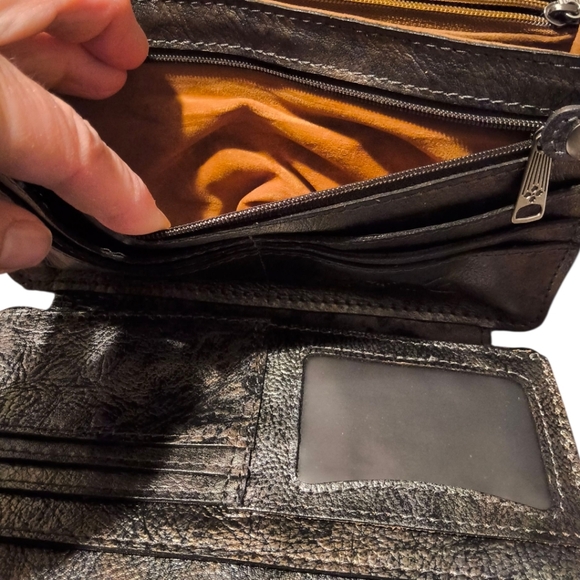 Patricia Nash Antiqued Silver Tooled Leather Crossbody Bag - Picture 7 of 16